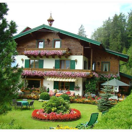 Landhaus Teufl Bed & Breakfast Faistenau Dış mekan fotoğraf