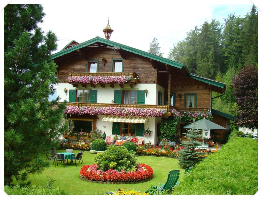 Landhaus Teufl Bed & Breakfast Faistenau Dış mekan fotoğraf