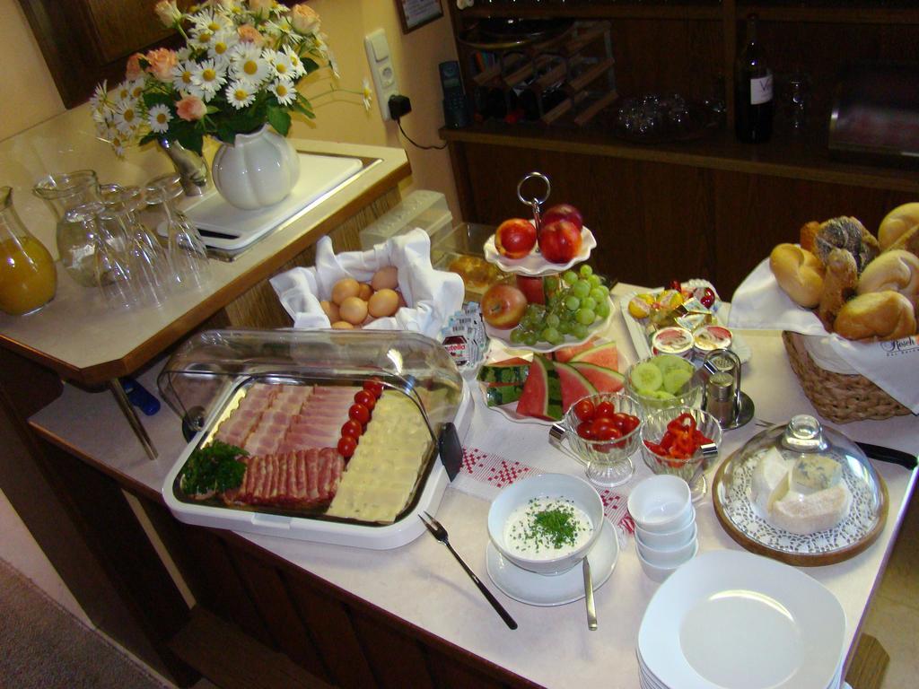 Landhaus Teufl Bed & Breakfast Faistenau Dış mekan fotoğraf