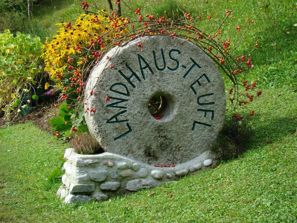 Landhaus Teufl Bed & Breakfast Faistenau Dış mekan fotoğraf